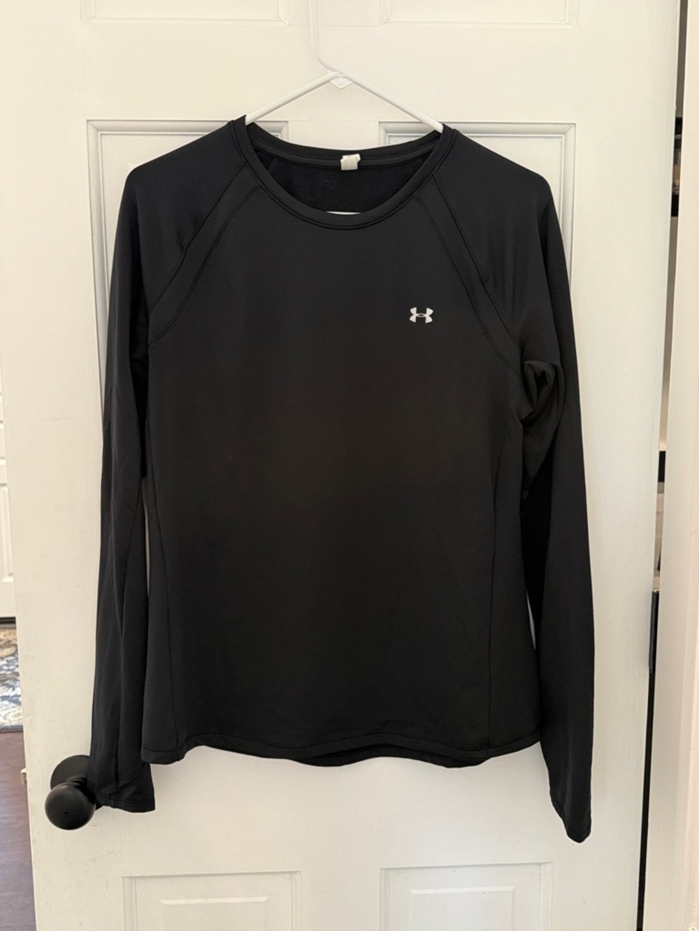 Under Armour Black Long Sleeve Athletic Crew Neck Top